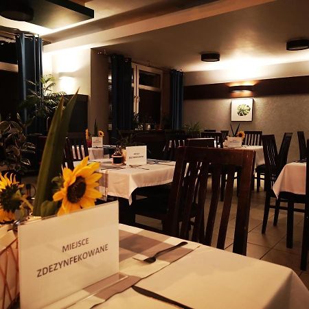 Bialy Orzel Aparthotel Przemyśl Kültér fotó