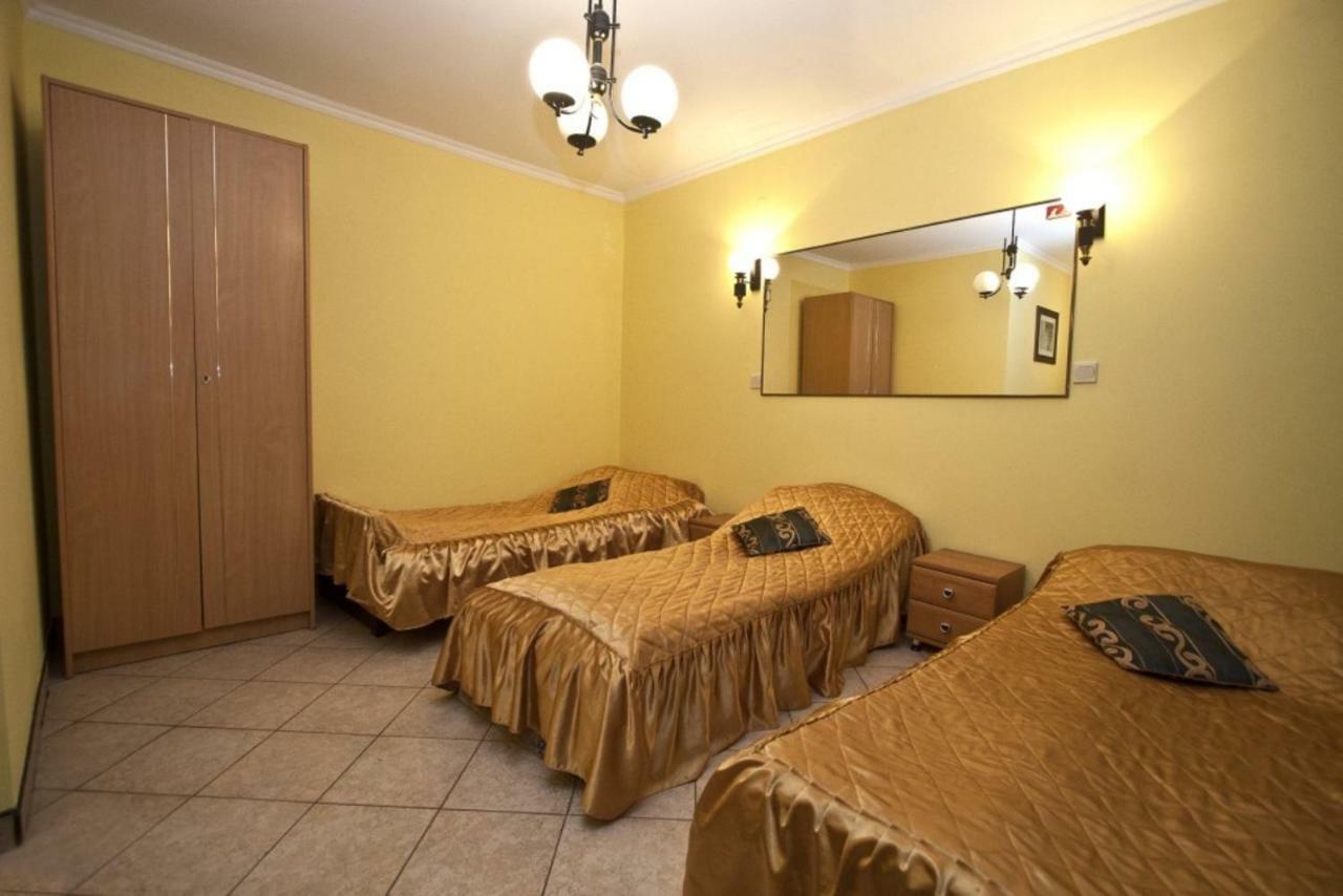Bialy Orzel Aparthotel Przemyśl Kültér fotó