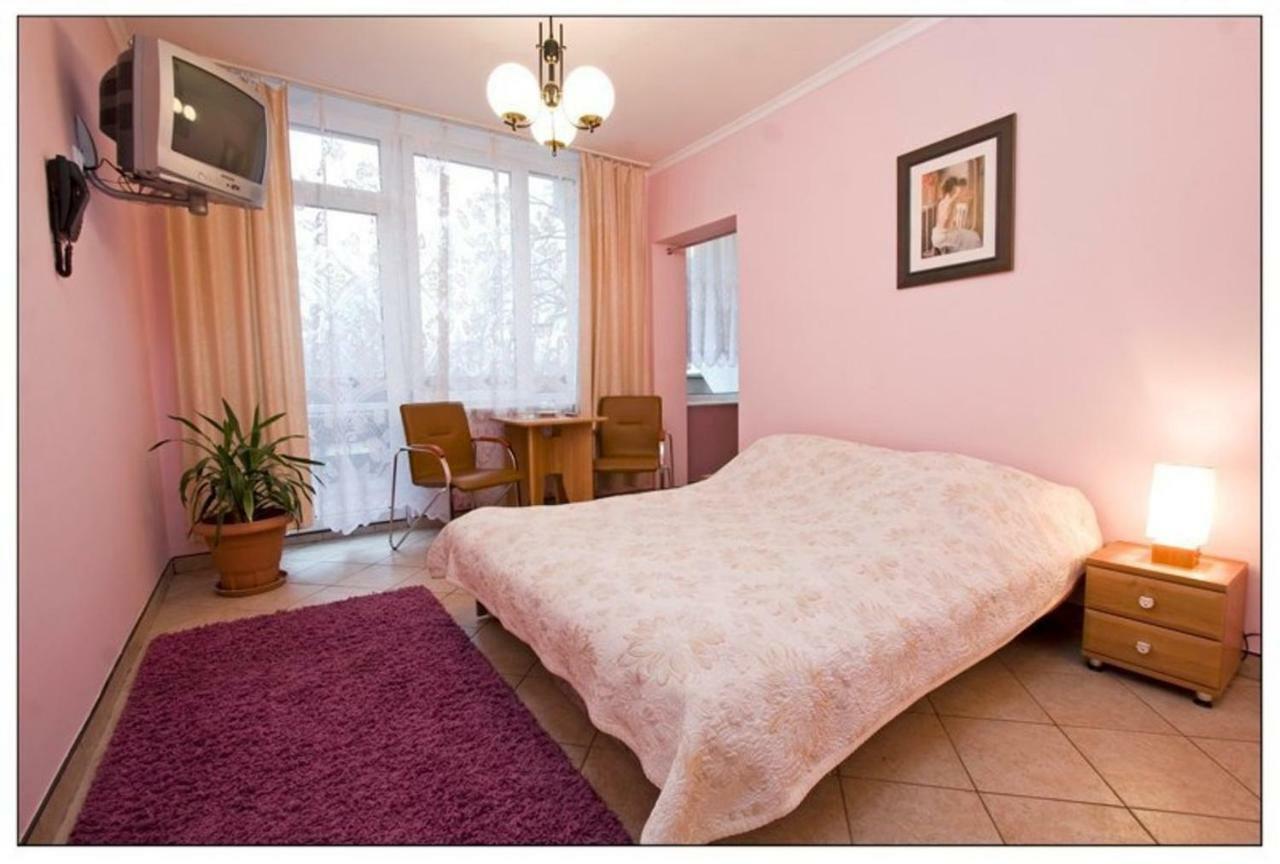 Bialy Orzel Aparthotel Przemyśl Kültér fotó