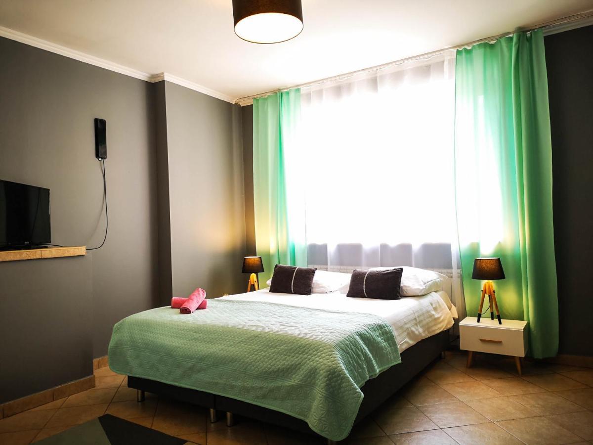 Bialy Orzel Aparthotel Przemyśl Kültér fotó